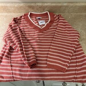 American Eagle Outfitters Red and White V-Neck Sweater